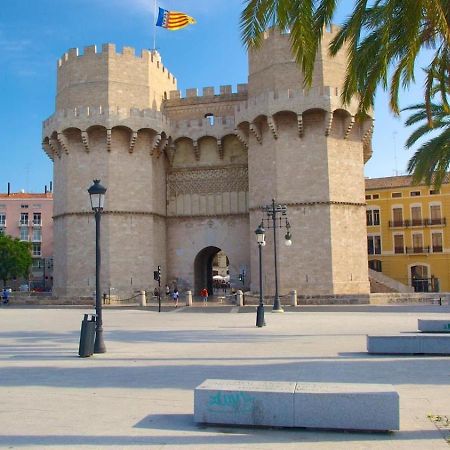 Apartament Bergamo Ciutat Vella Walencja Zewnętrze zdjęcie